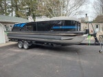 2022 Sylvan L3 CLZ Tritoon