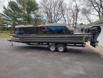 2022 Sylvan L3 CLZ Tritoon