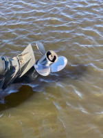 2020 Bennington 23 SSBXP Tritoon with a 2020 Evinrude 200 HP motor wit