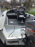 17’ Tracker w/75 hp motor