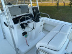 2000 Boston Whaler Twin Yamaha 200 Four strokes!