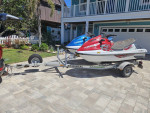 2 2004 Yamaha Jet skis