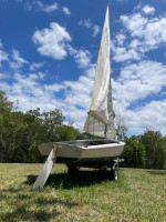 Can sail, needs paint