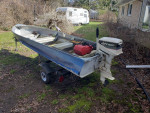 14 ft aluminum boat w trailer/motor