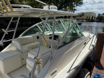 Pursuit 3000 Express Twin 350 FWC Crusader Inboards