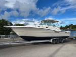 Pursuit 3000 Express Twin 350 FWC Crusader Inboards