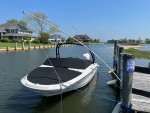 2021 Sea Ray SPX 210