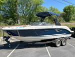 2018 Sea Ray 230 SLX
