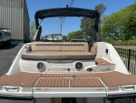 2018 Sea Ray 230 SLX