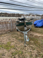2000 Bass Tracker V16