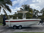 2013 CAROLINA SKIFF Ultra Elite Series 21 Suzuki 140 hp 4-Stroke