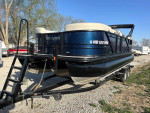 2022 Sylvan Mirage X3 Tritoon with ONLY 8 HOURS!