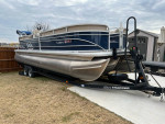 Tritoon Party Boat