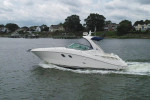 2010 Sea Ray 330 Sundancer