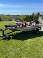 Polar Kraft Bass America Fishing Boat