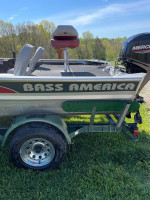 Polar Kraft Bass America Fishing Boat