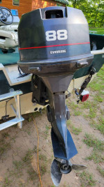 1996 Crestliner Fish Hawk 1750 SC