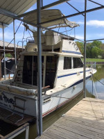1984 F32 Trojan Cruiser Slight Damage