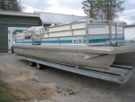 1992 Pontoon Boat 26' Tri Toon, 4.3 V6 Inboard Outboard