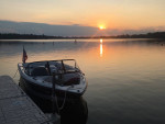 96 Hydrodyne Grand Sport 19’ Ski Boat w/factory Trailer, fuel injected