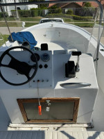 19' Mako Center Console
