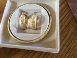 *EARRING/BRACELET SET*
