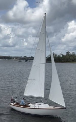 Cape Dory Typhoon Daysailer
