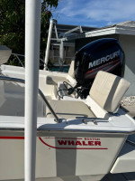 Like new 2019 170 Montauk