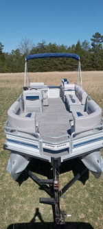 5 New Pontoon Boats Available. Cr. Cards OK. It's Boating Time In TN !