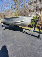 14 ft v hull and trailer