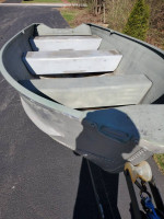 14 ft v hull and trailer