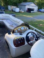 2004 22ft Suntracker Party barge