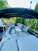 Pontoon Boat