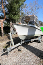 Shamrock 20’ Fishing Boat - Walk-Thru - Inboard - Keel Drive - Galvani
