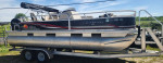 Pontoon Boat Sun Tracker 22 ft DLX 2013