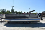 2024 Bentley Pontoons Legacy 220 QSB