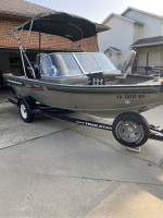 Tracker V16 fishing boat