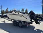 Boston Whaler 180 Outrage - 2006 Suzuki 175 hp Four Stroke