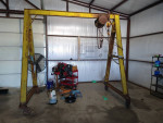 A FRAME HOIST WITH OPTIONAL CHAIN HOIST