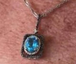 10 KT white gold blue topaz pendant