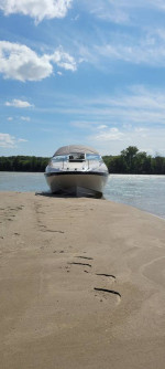 2004 Bayliner 212 Sport Cuddy Cabin
