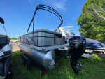 2023 Bennington 21' pontoon w/50hp engine & trailer- blackout package