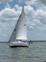 J/28 Sailboat
