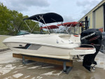 2013 Searay 240 Sundeck