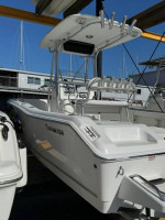 Tidewater 216 Center Console with trailer