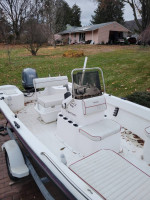 2002 CapeCraft 19 Bay Boat