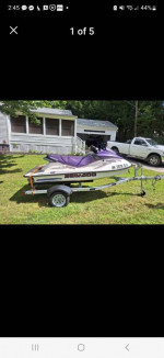 2003 Sea Doo Bombardier 98 hours, Excellent Condition. 2 stroke.
