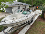 2002 Cobia 215
