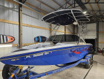wakeboard boat Centurion