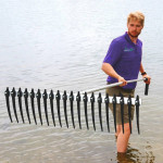 BEACH RAKE BIG TOOTH LAKE WEED RAKE WITH LONG HANDLE